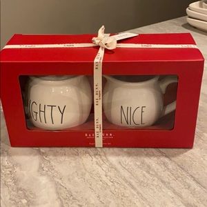 Rae Dunn Sugar & Creamer Set